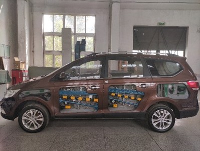 汽车电器实训车